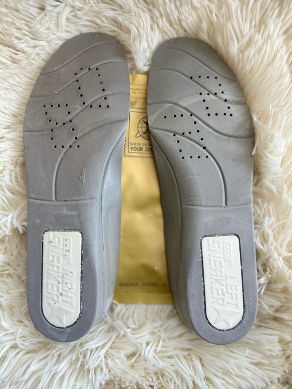 ✨Golden Goose Superstar Classics With List✨ - Picture 5 of 16